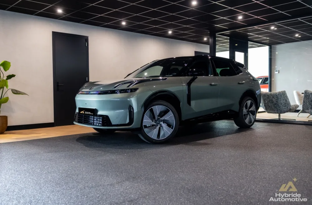 Lynk & Co 08 (2026) — foto 1