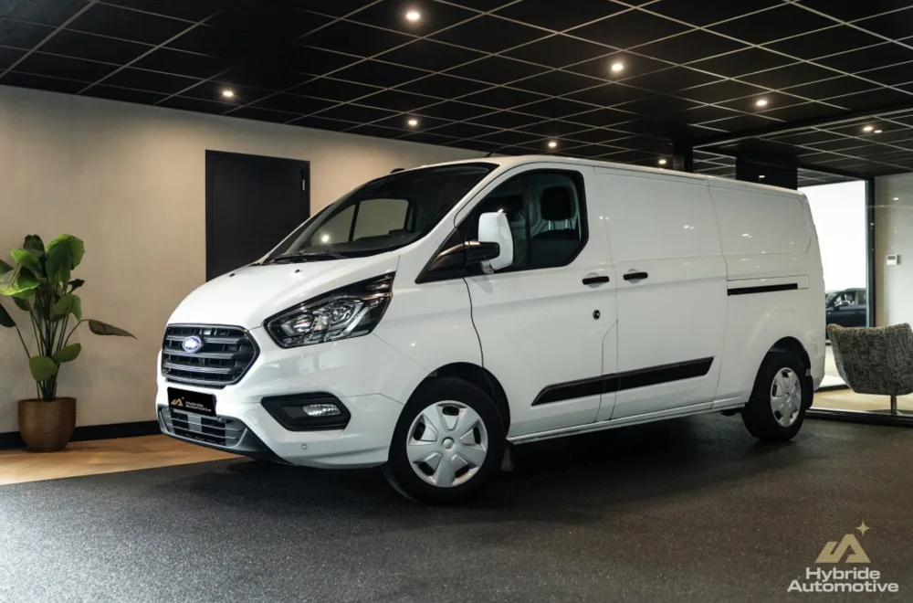 Ford Transit (2021) — foto 1