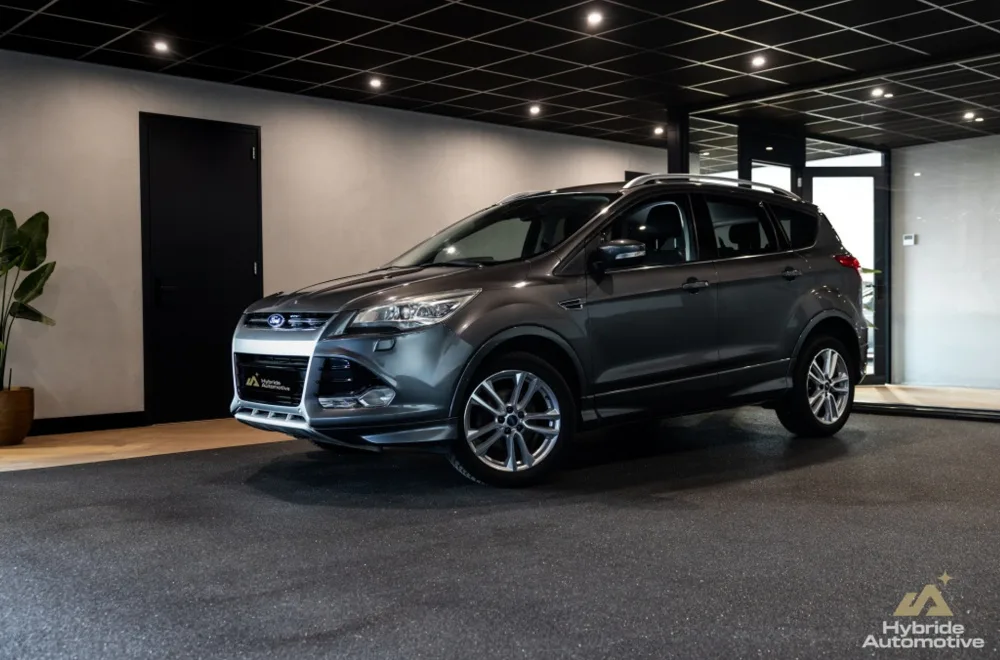 Ford Kuga (2014) — foto 1