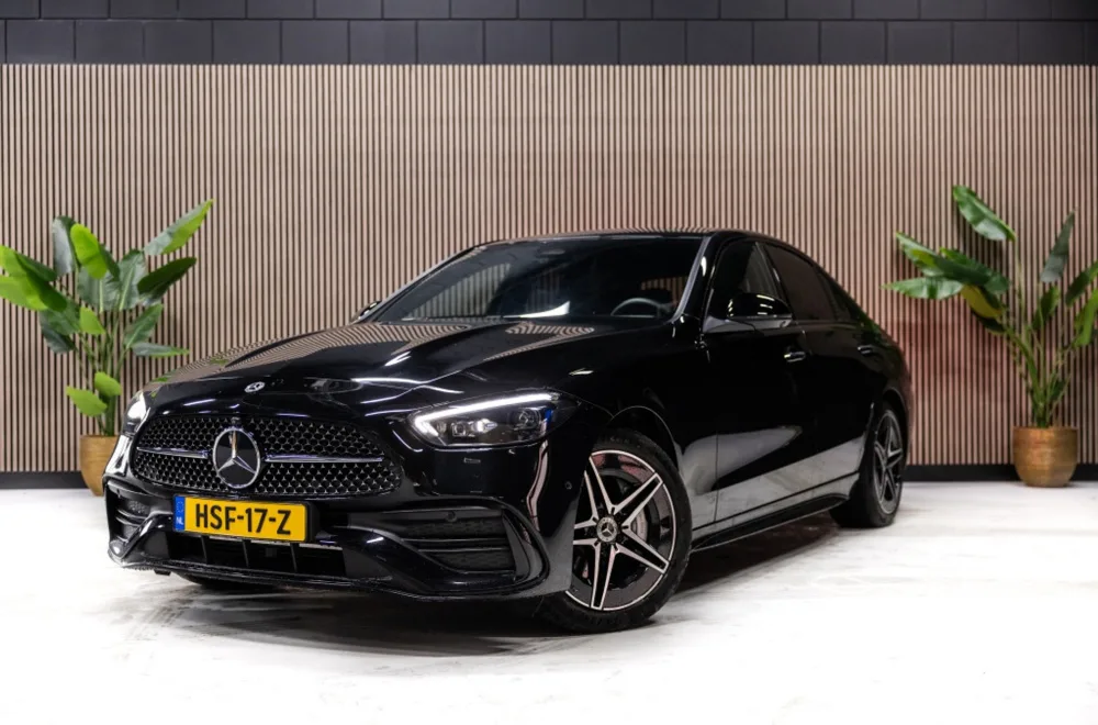 Mercedes-Benz C-Klasse (2024) — foto 1
