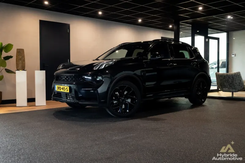 Lynk & Co 01 (2023)