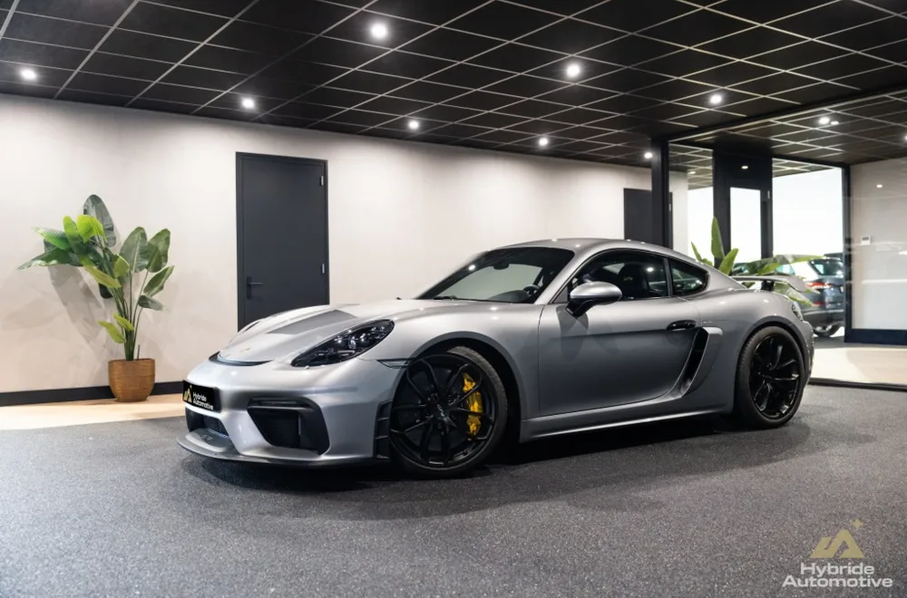 Porsche 718 (2019) — foto 1