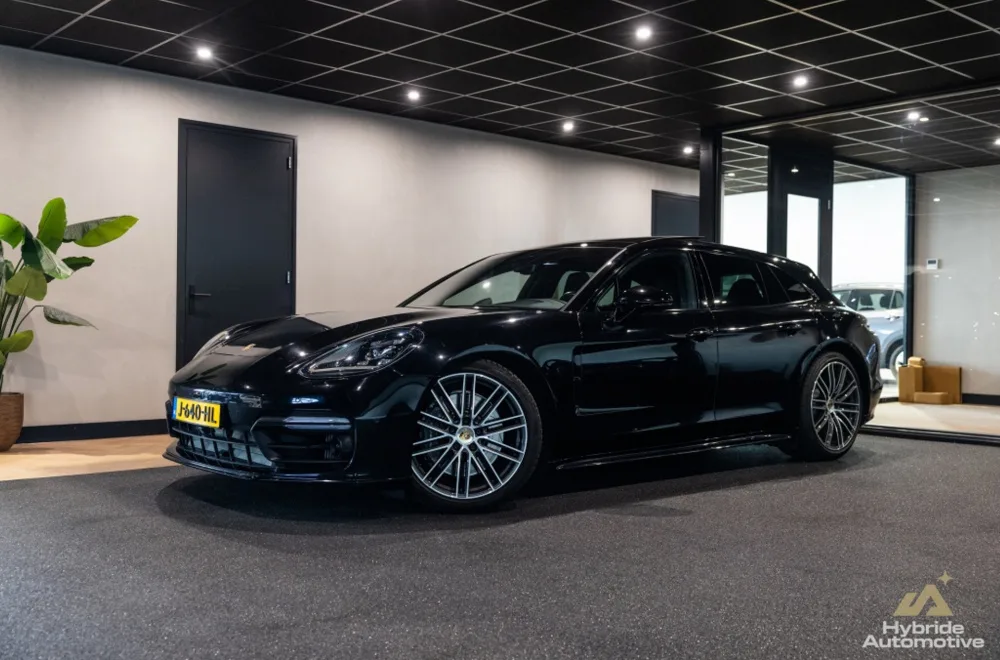 Porsche Panamera (2020) — foto 1
