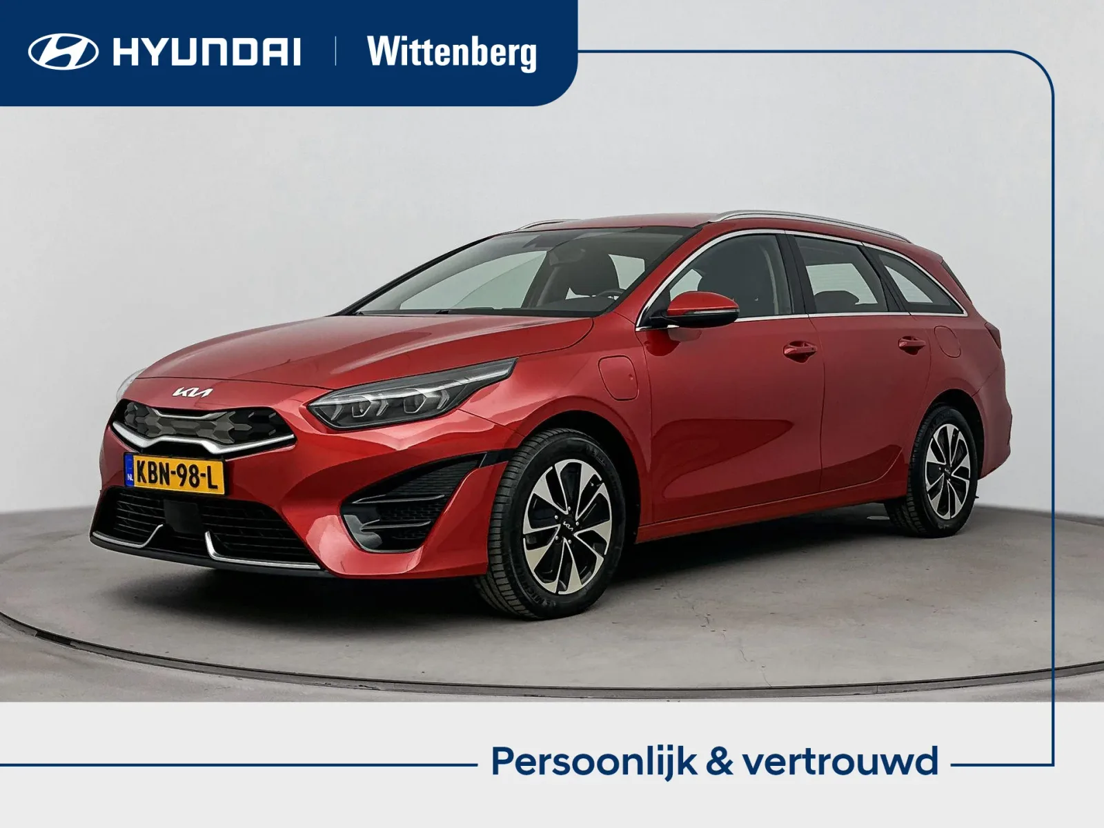 Kia Ceed Sportswagon (2023) — foto 1