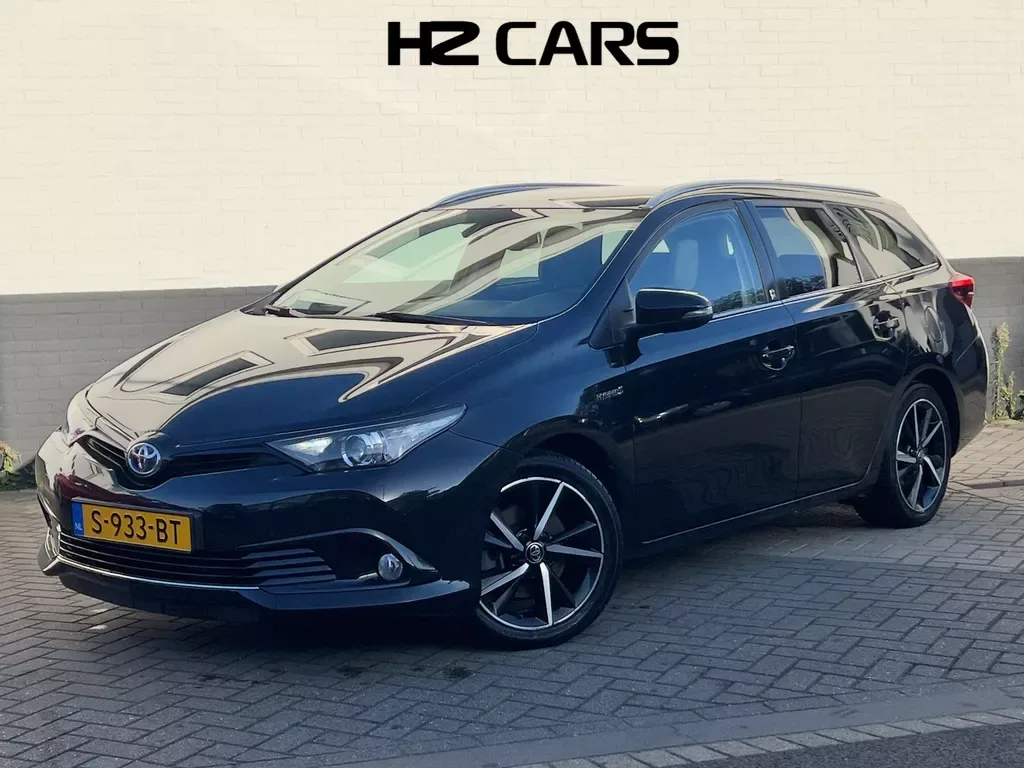 Toyota Auris (2018) — foto 1