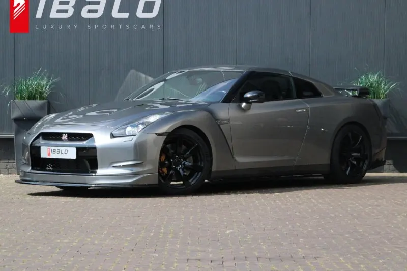 Nissan GT-R (2010)