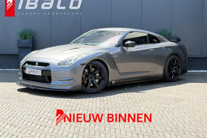 Nissan Gt R (2010)