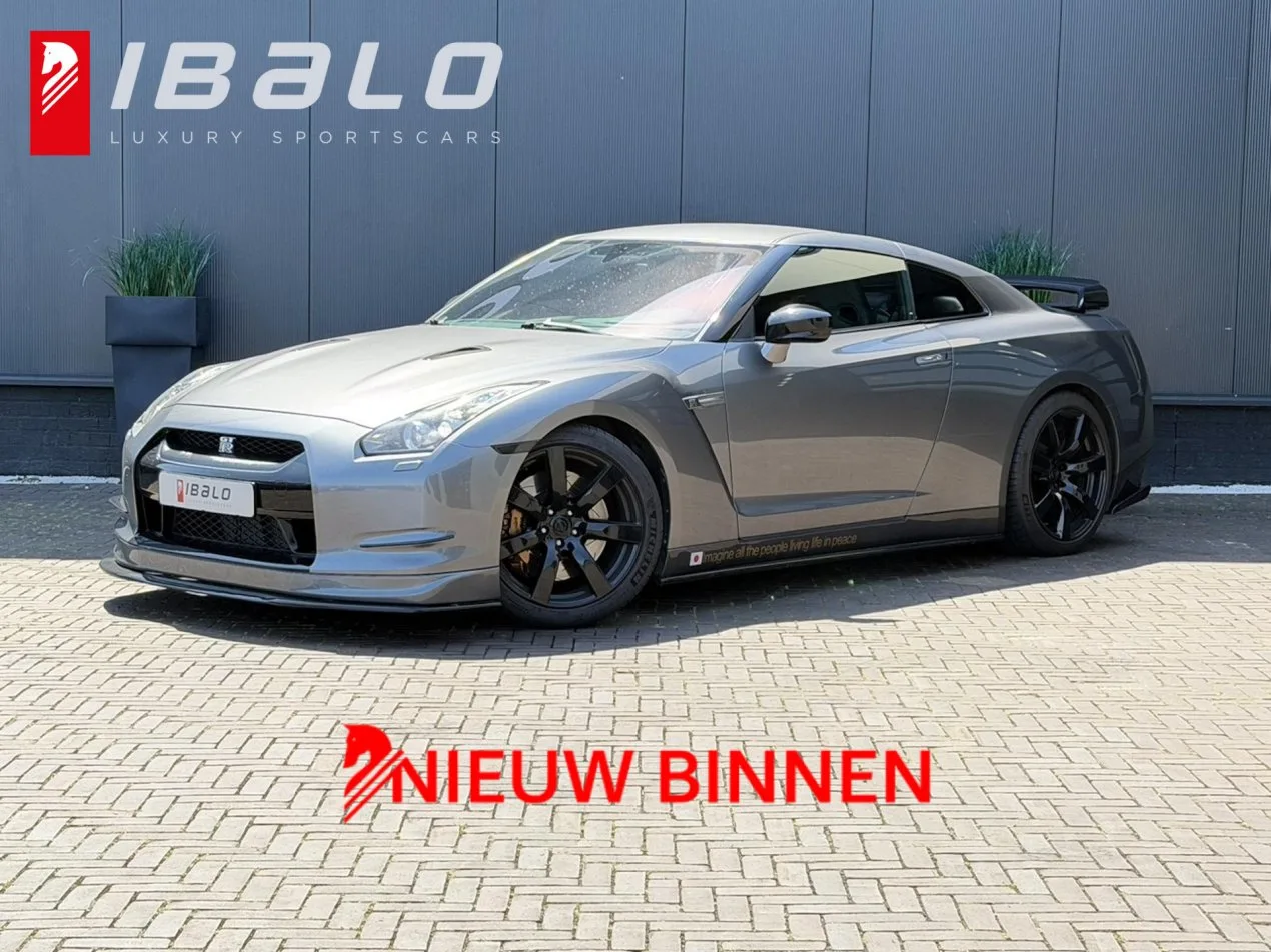 Nissan Gt R (2010) — foto 1