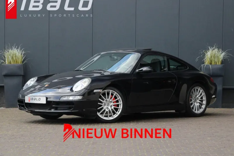 Porsche 911 (0)