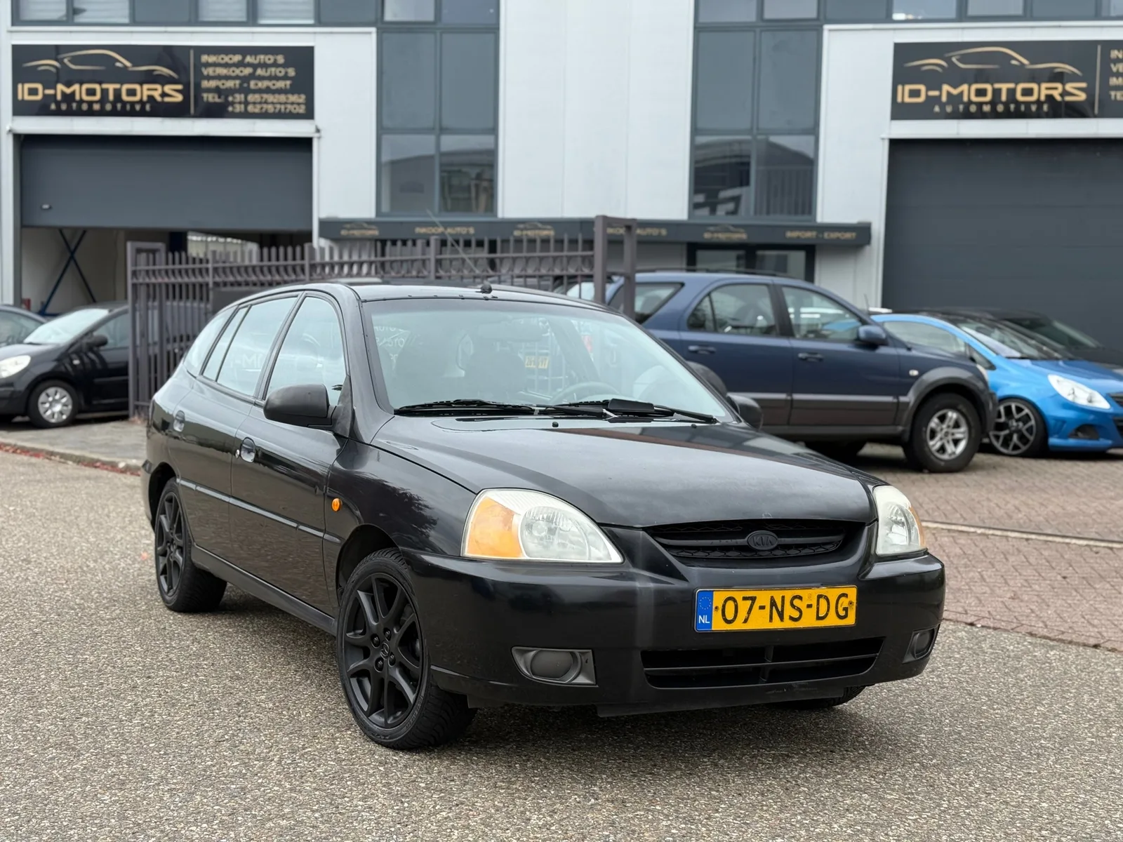 Kia Rio (2004) — foto 1