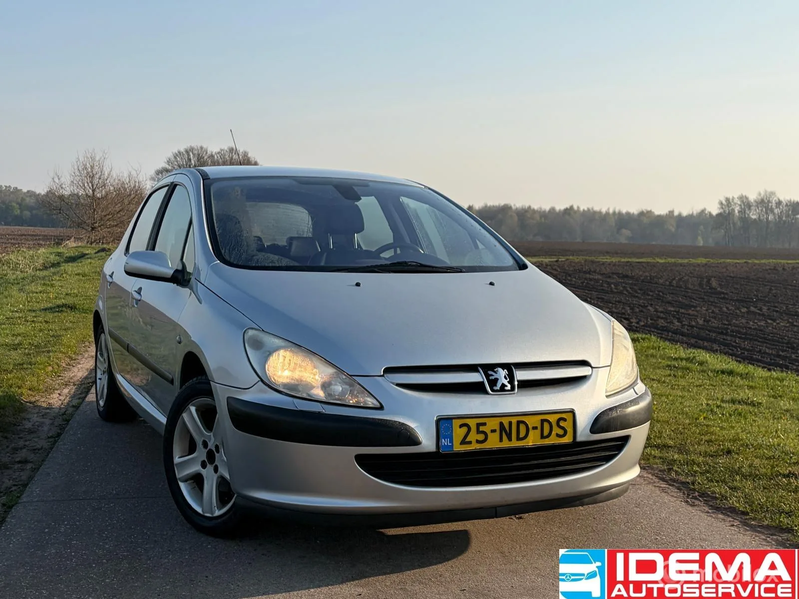 Peugeot 307 (2003) — foto 1