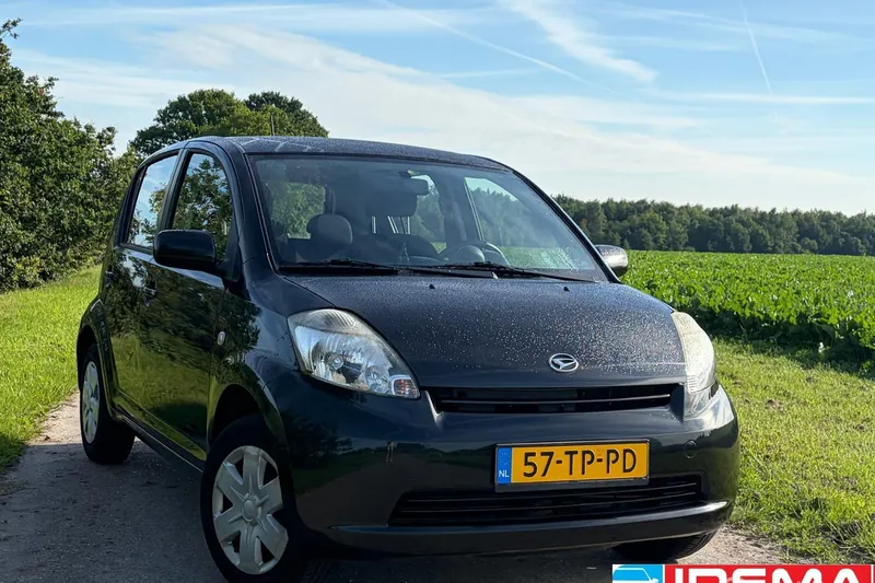Daihatsu Sirion (2006)