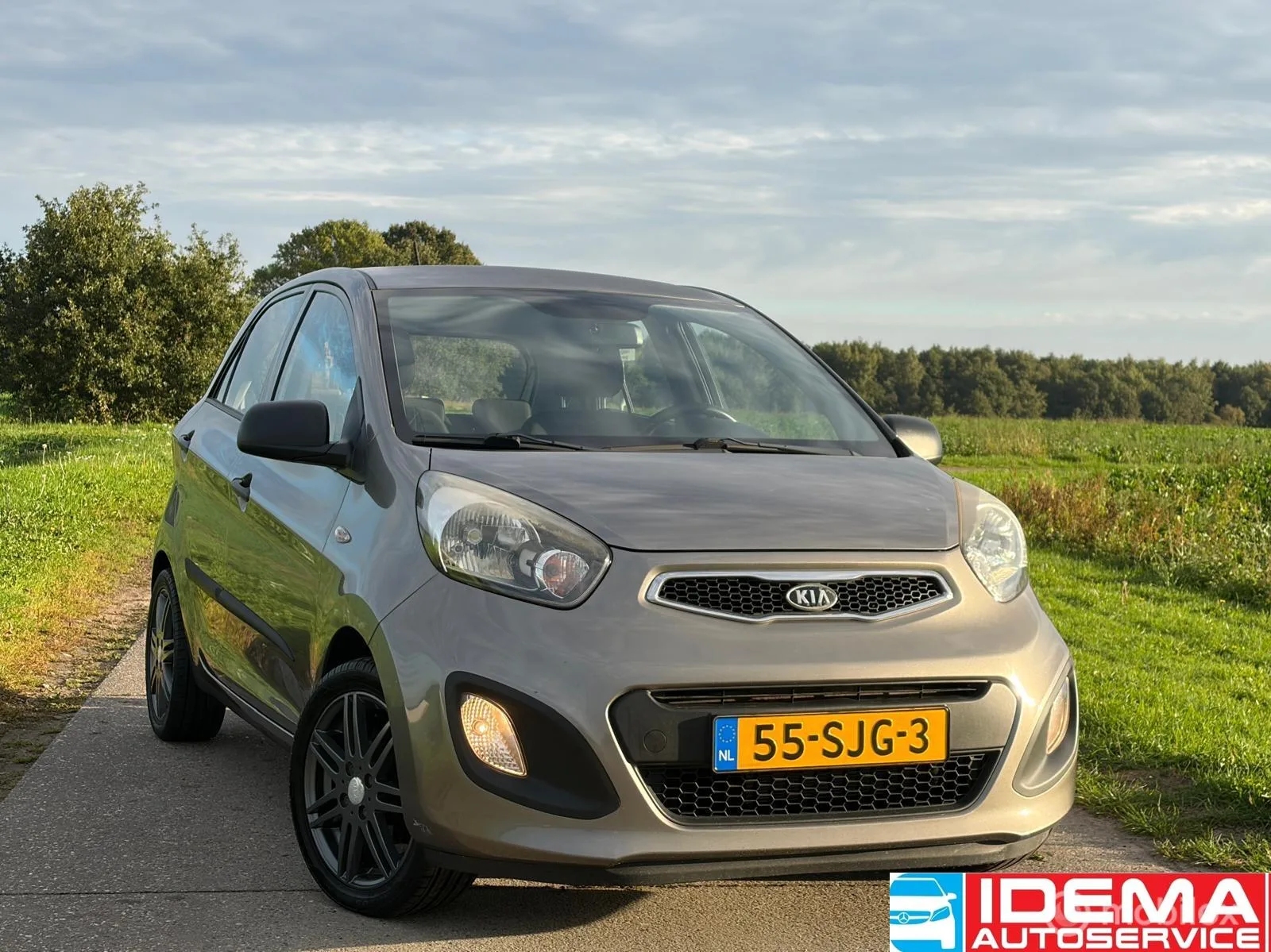 Kia Picanto (2011) — foto 1