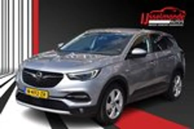 Opel Grandland X (2017)