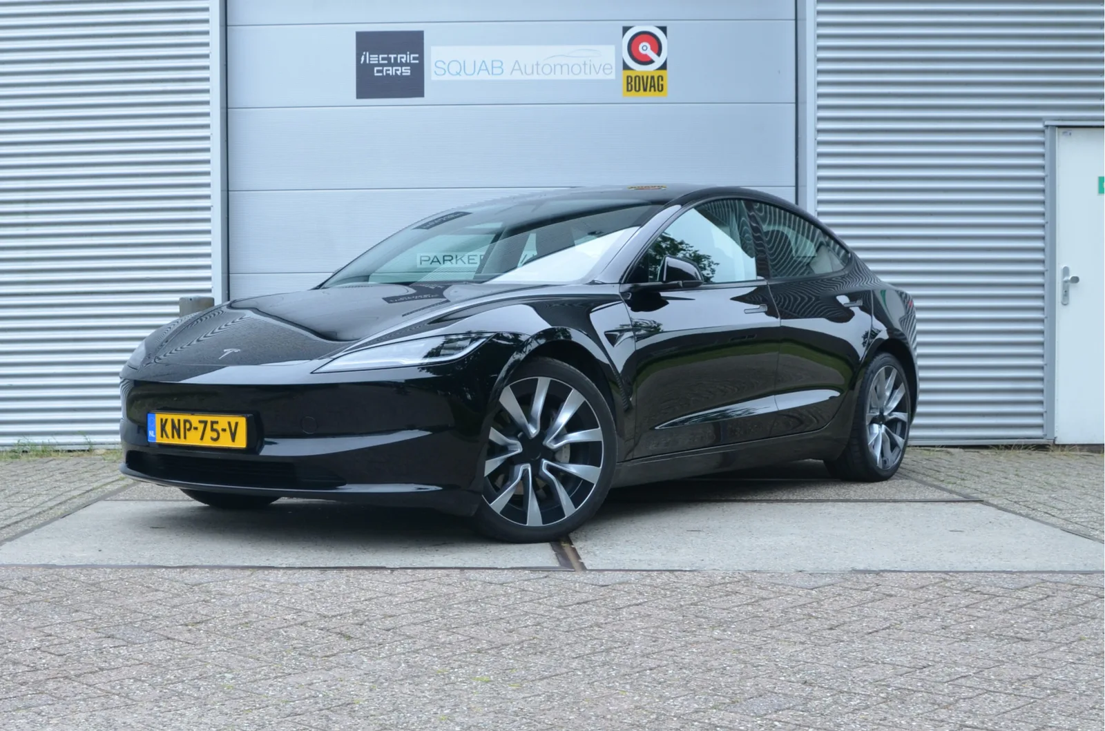Tesla Model 3 (2023) — foto 1