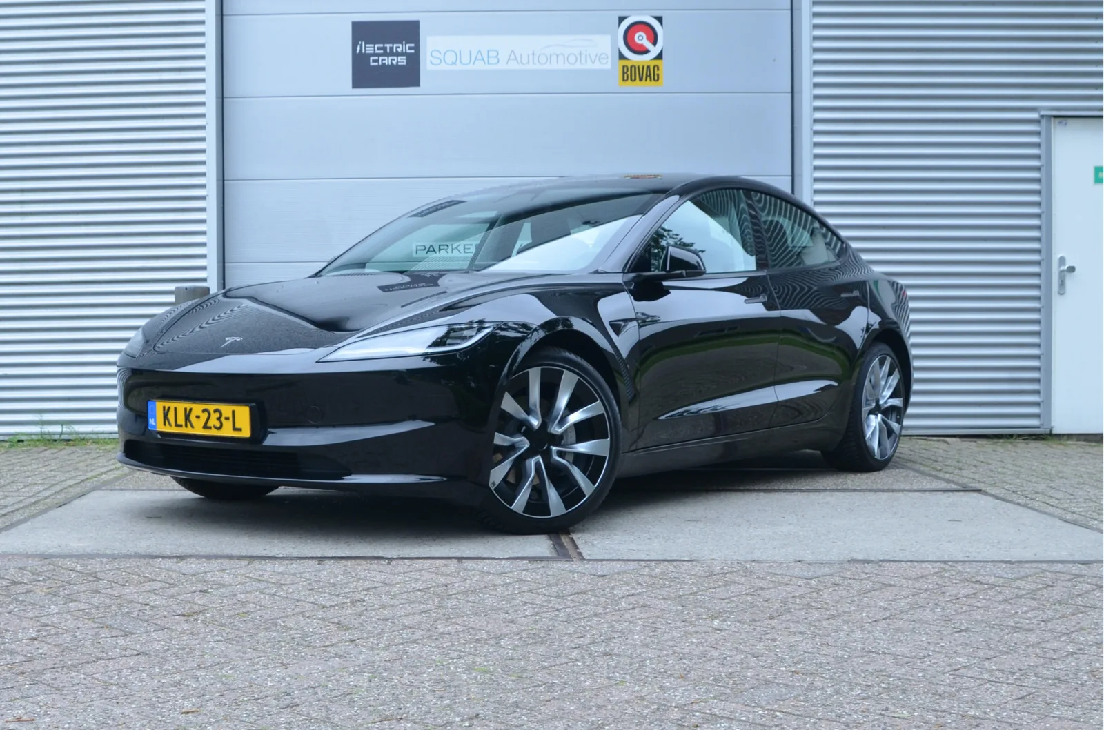 Tesla Model 3 (2024) — foto 1