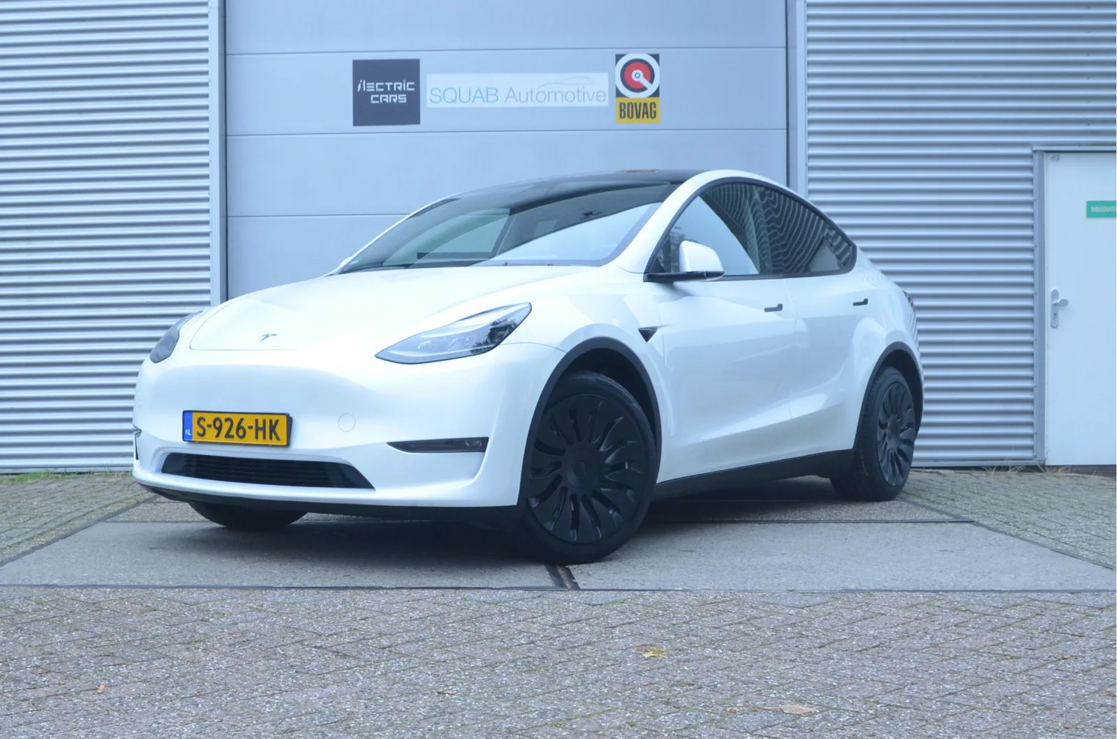 Tesla Model Y (2023) — foto 1