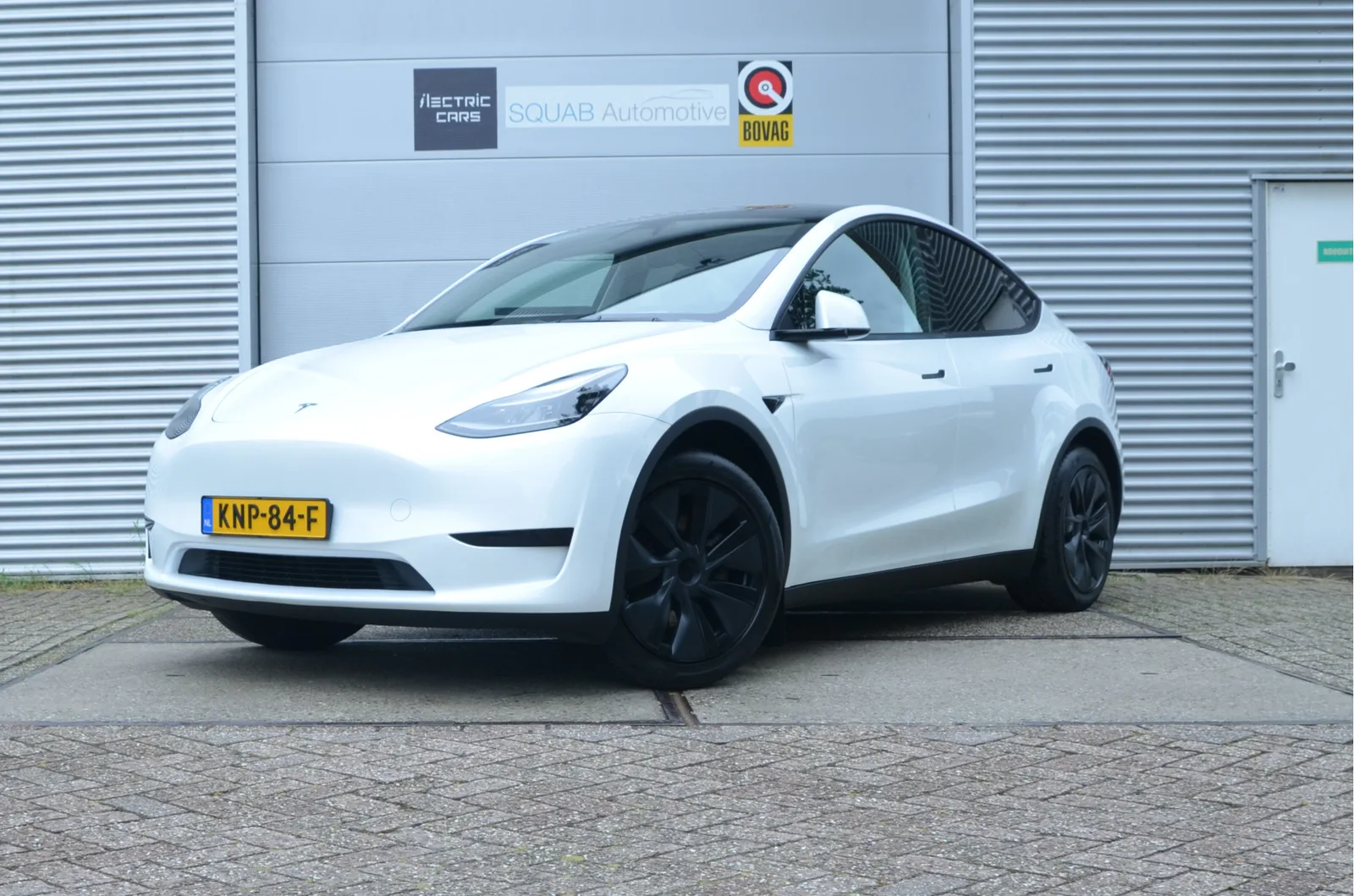 Tesla Model Y (2024) — foto 1