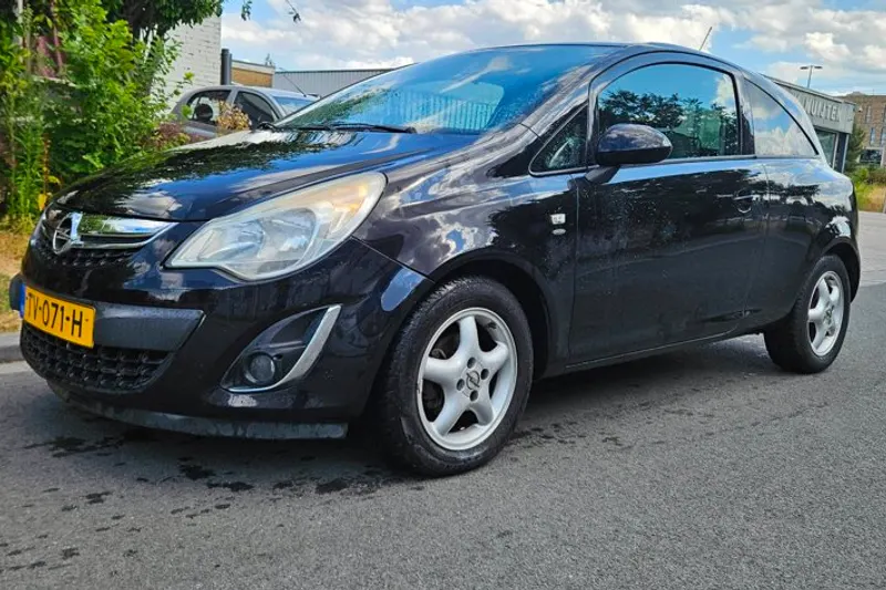 Opel Corsa (2011)