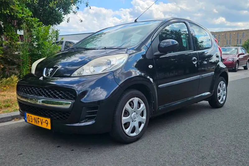 Peugeot 107 (2010)