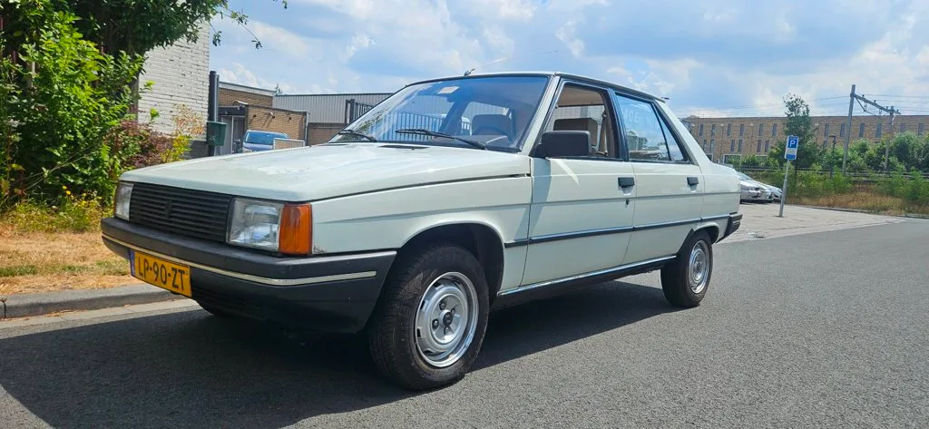 Renault 9 (1984) — foto 1
