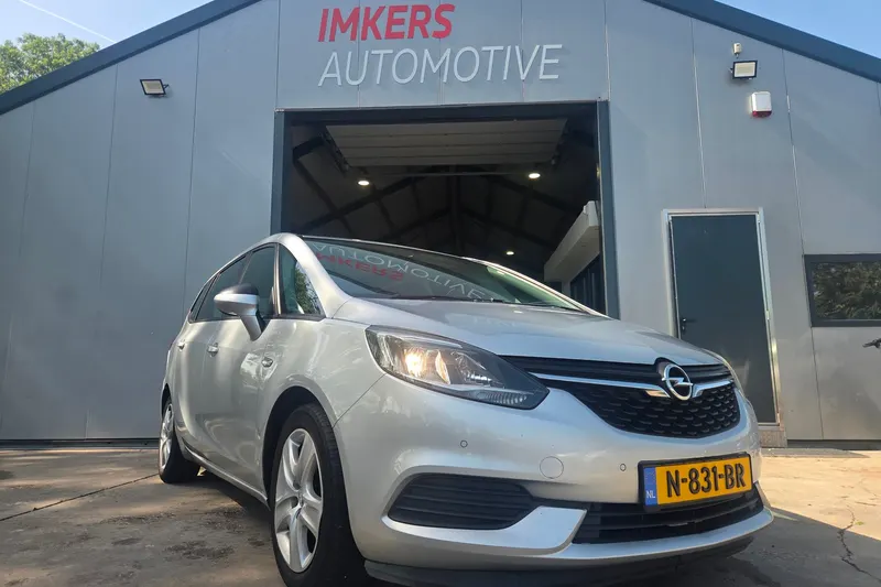 Opel Zafira Tourer (2017)