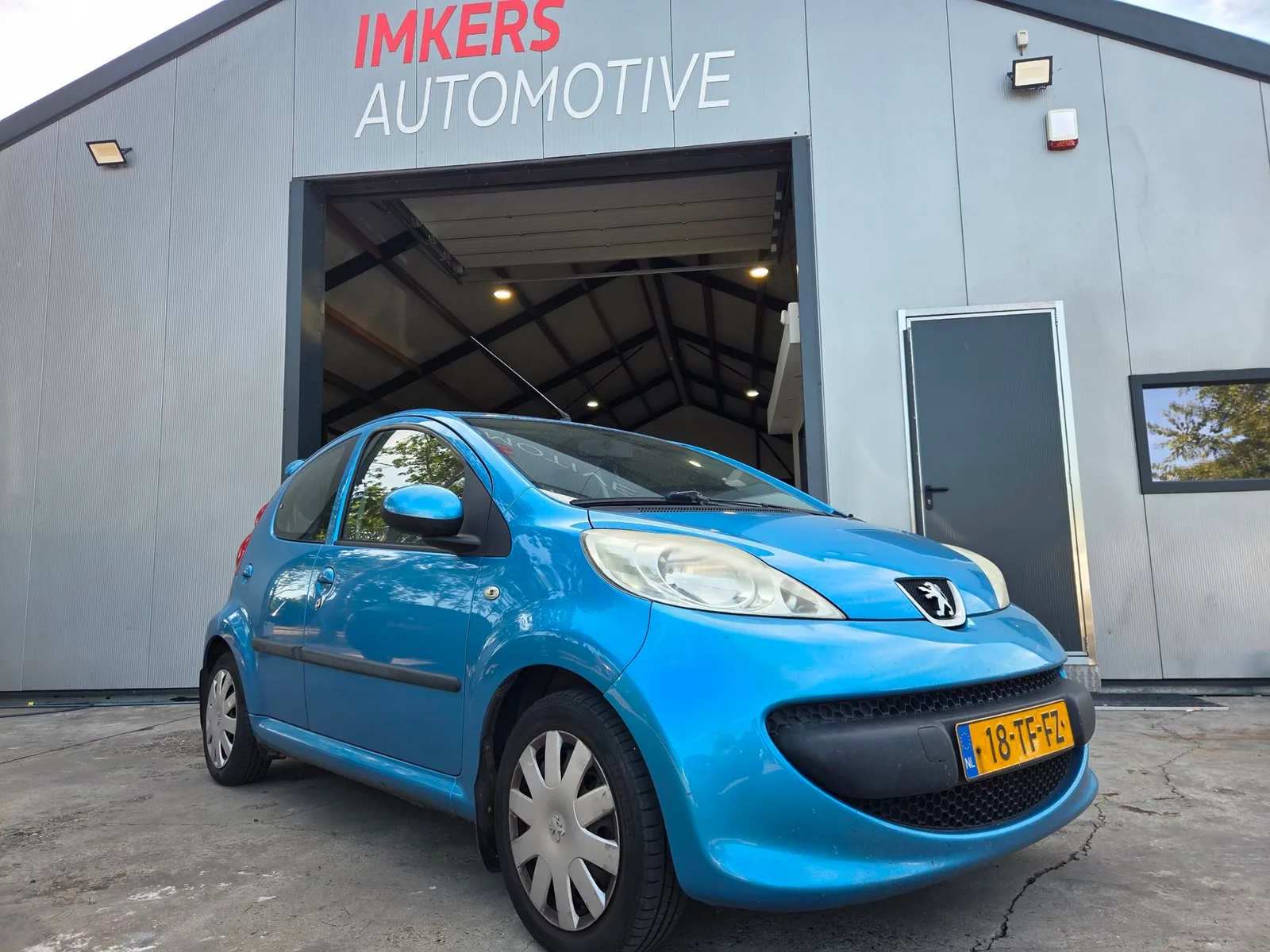 Peugeot 107 (2006) — foto 1