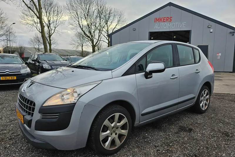 Peugeot 3008 (2012)