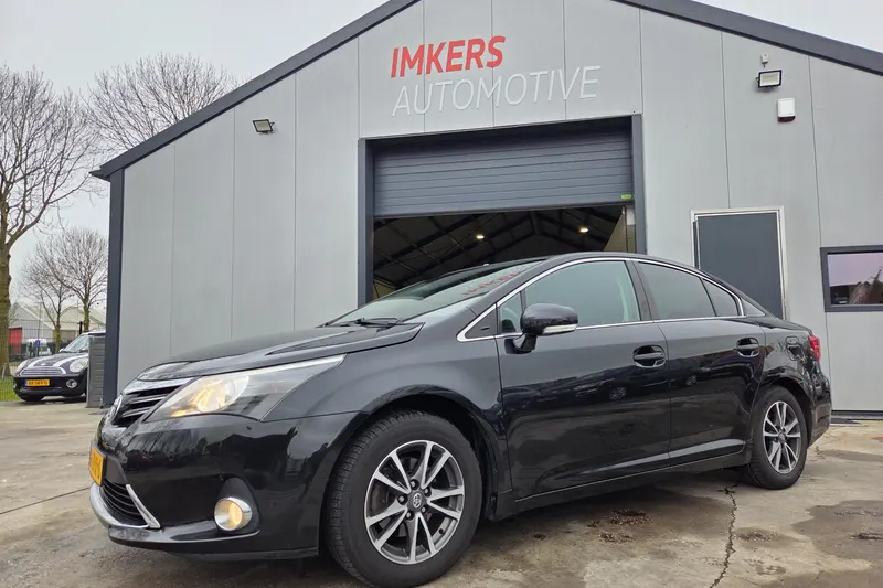 Toyota Avensis (2013)