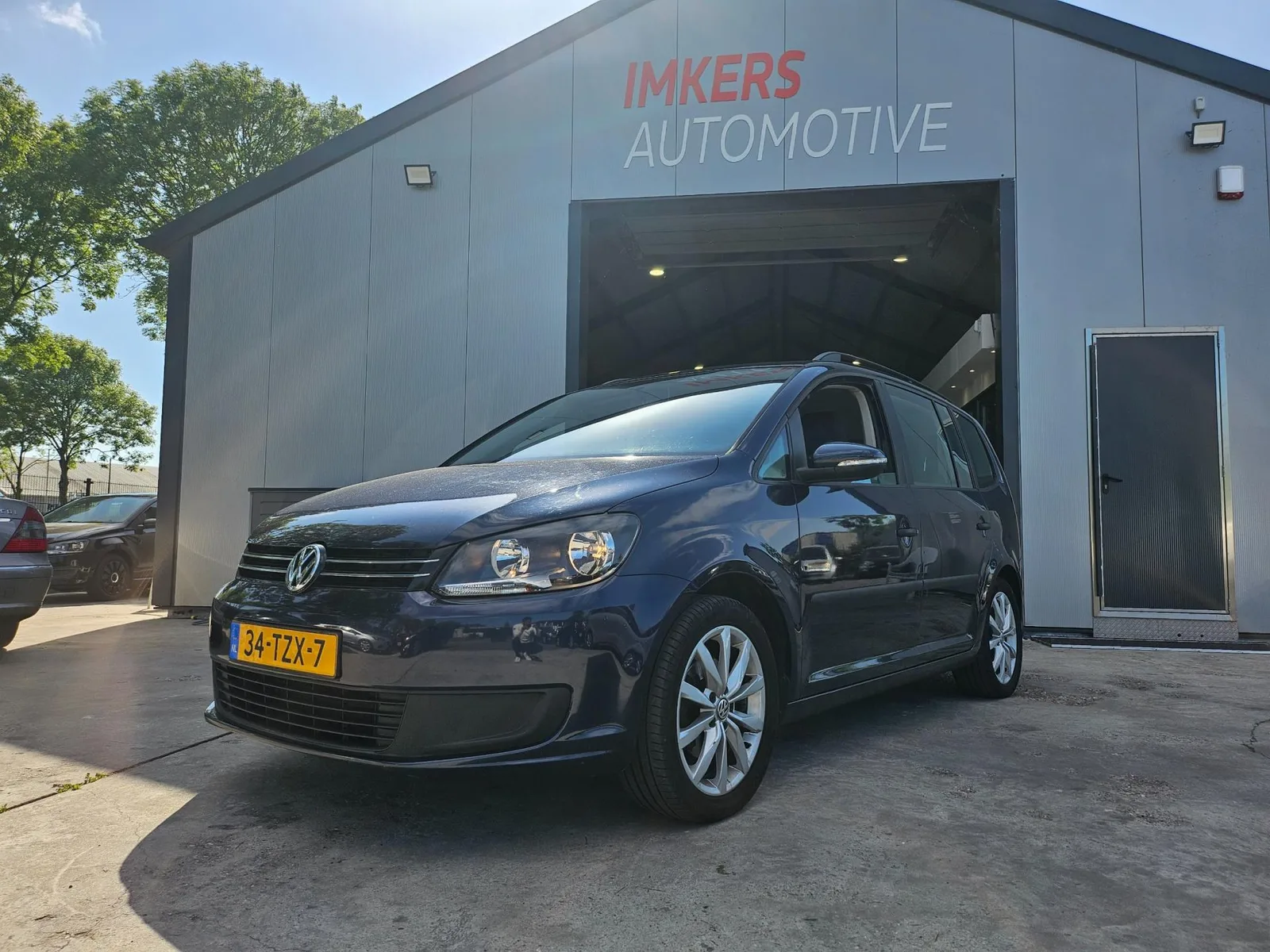 Volkswagen Touran (2012) — foto 1