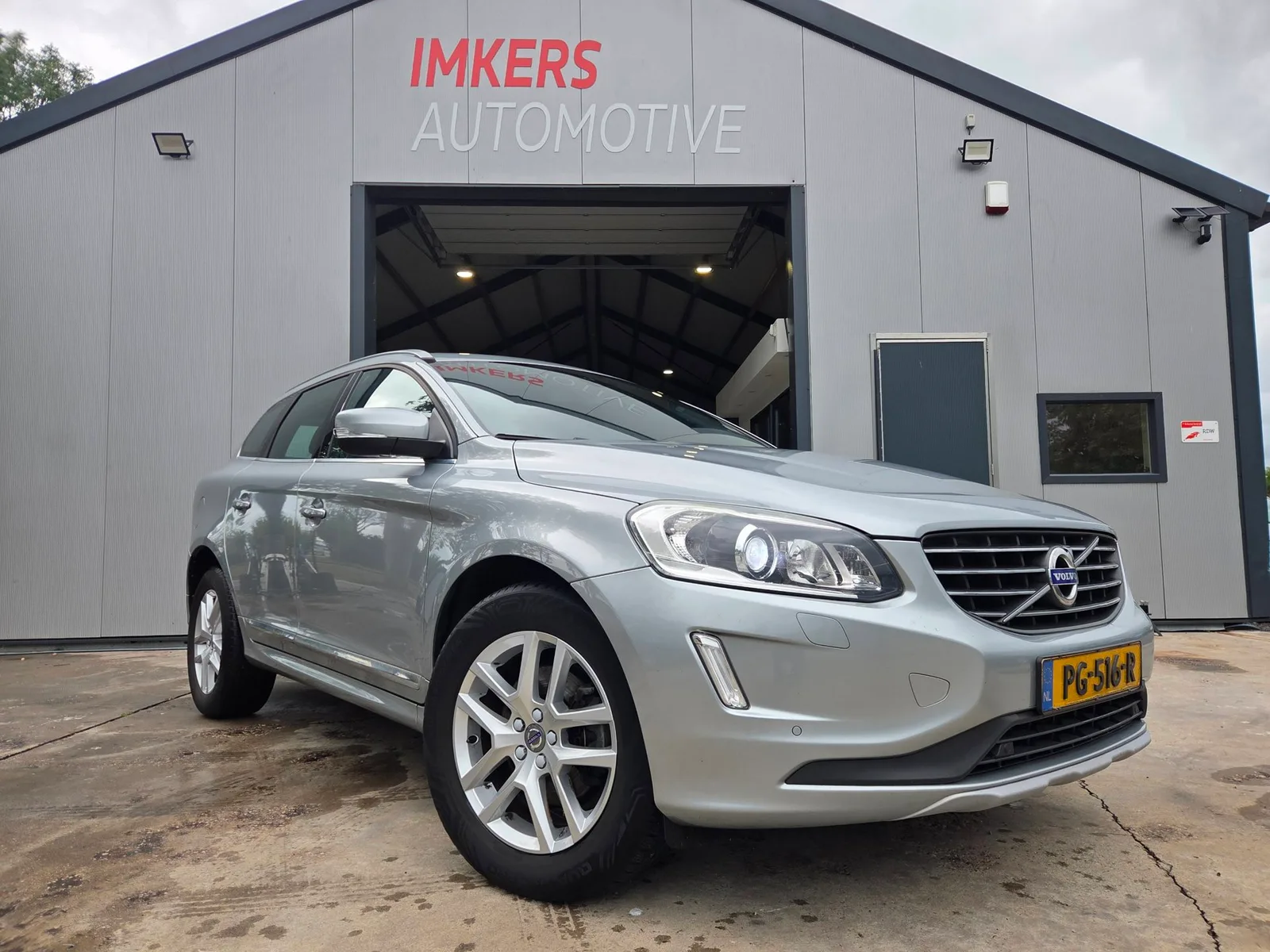 Volvo XC60 (2017) — foto 1