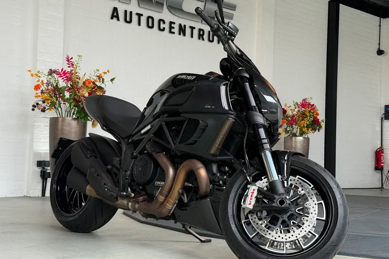 Foto van Ducati Diavel Carbon