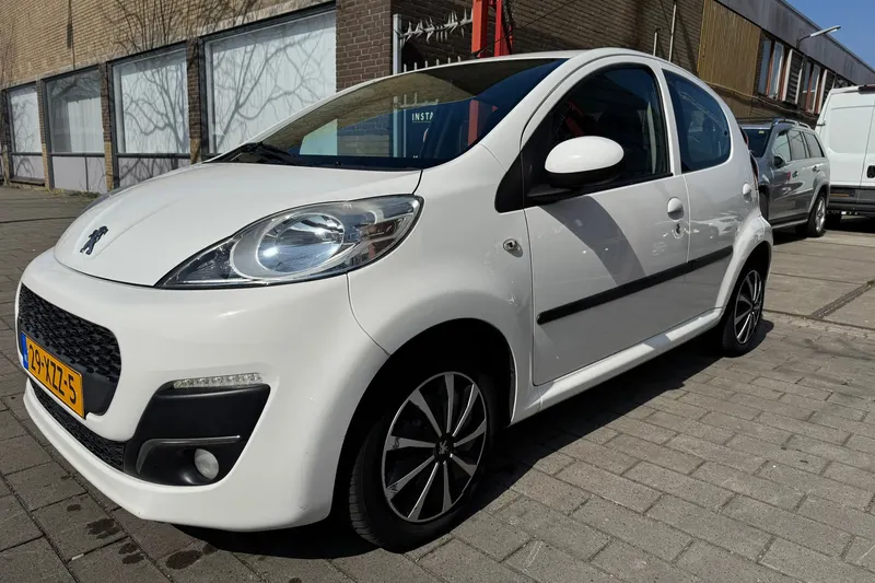 Peugeot 107 (2012)