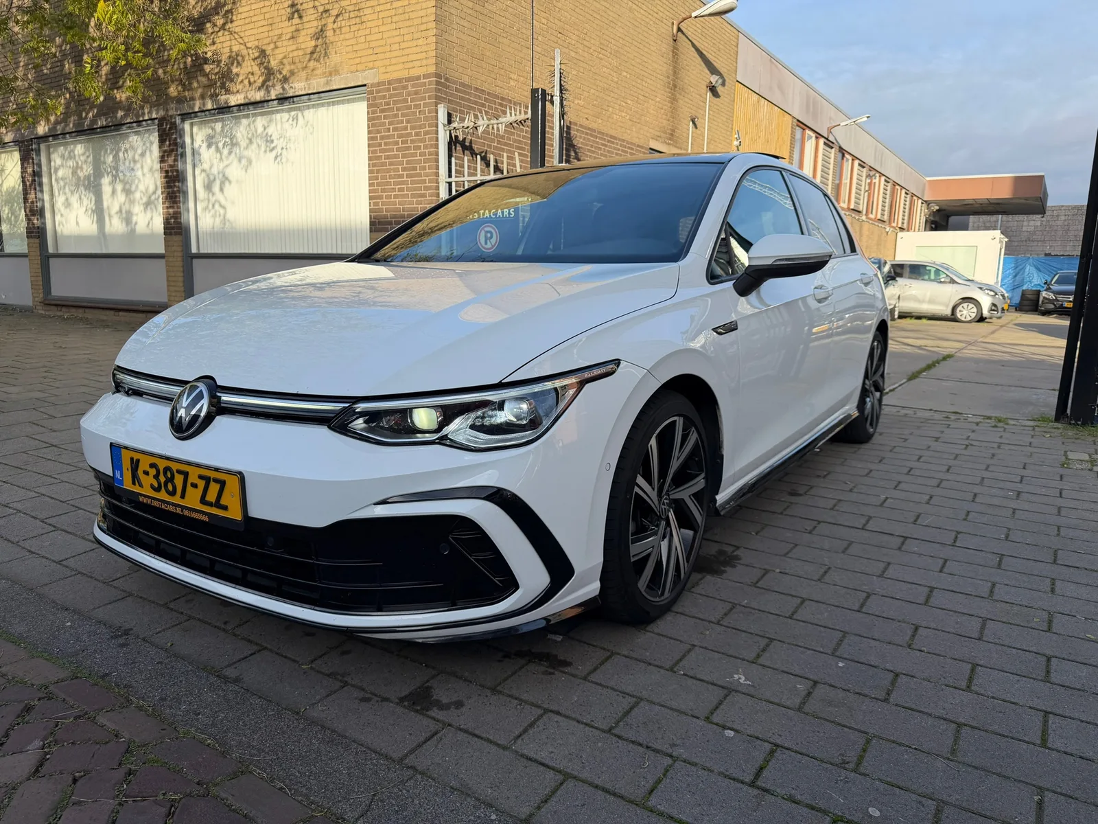 Volkswagen Golf (2021) — foto 1