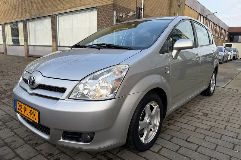 Toyota Corolla Verso (2004)