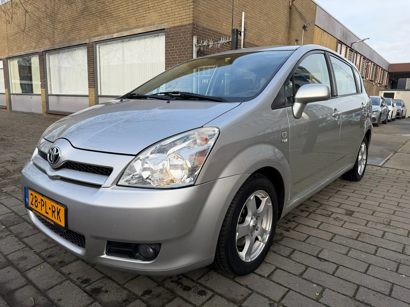 Toyota Corolla Verso (2004) — foto 1