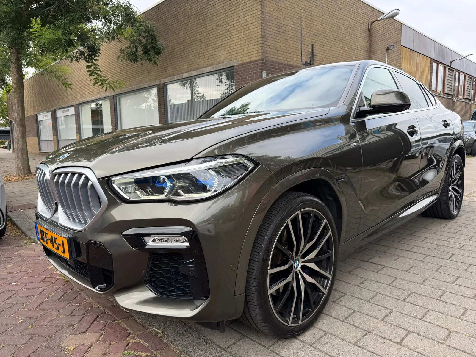 BMW X6 (2020) — foto 1
