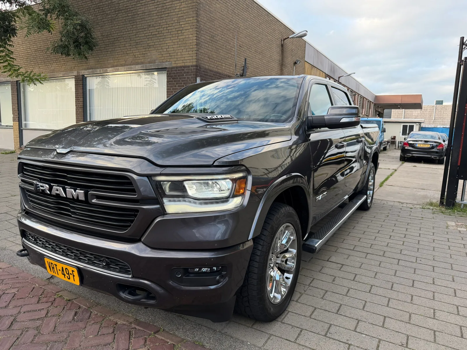 Dodge RAM (2022) — foto 1