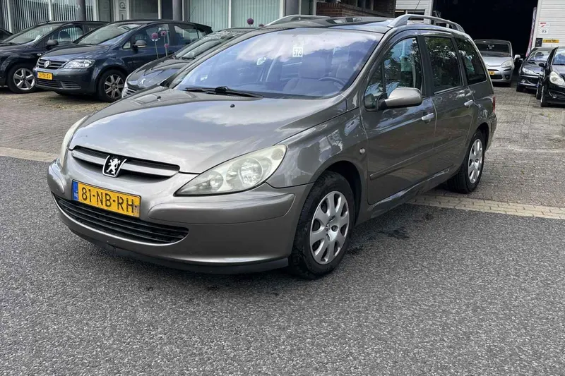 Peugeot 307 (2003)