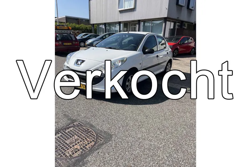 Peugeot 206+ (2011)