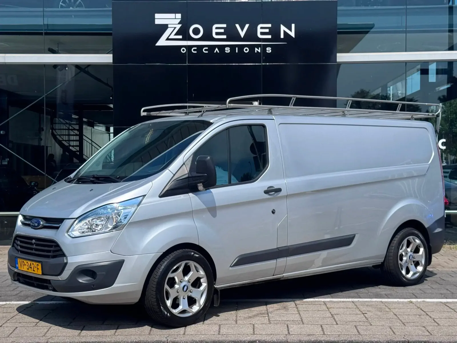 Ford Transit (2015) — foto 1