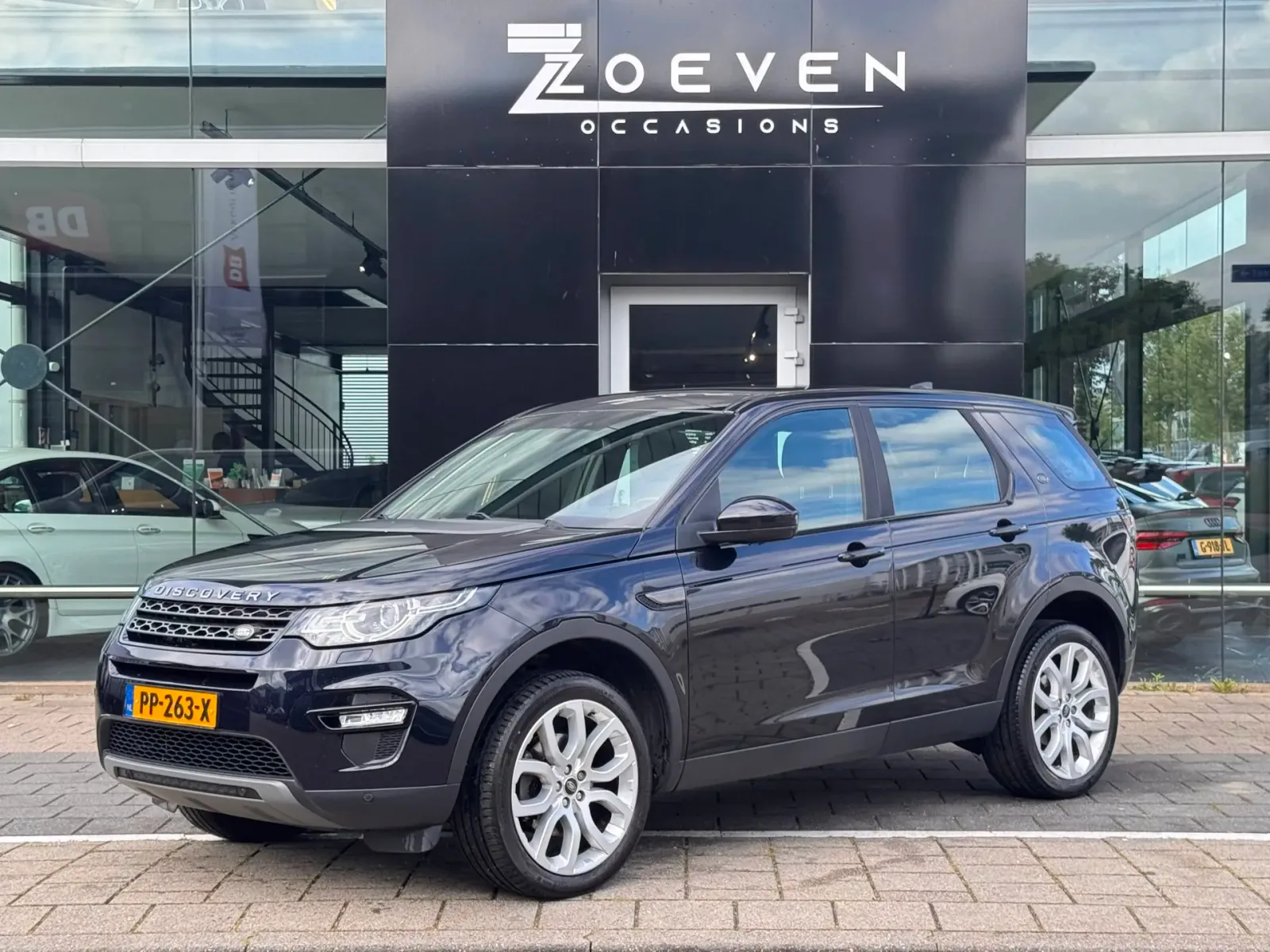 Land Rover Discovery Sport (2017) — foto 1