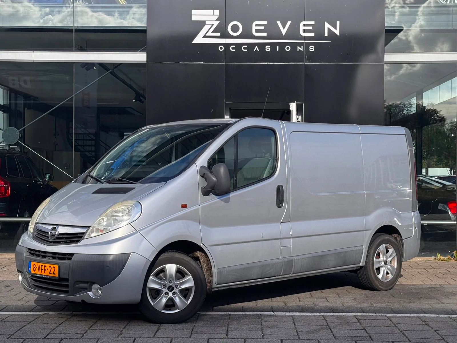 Opel Vivaro (2009) — foto 1