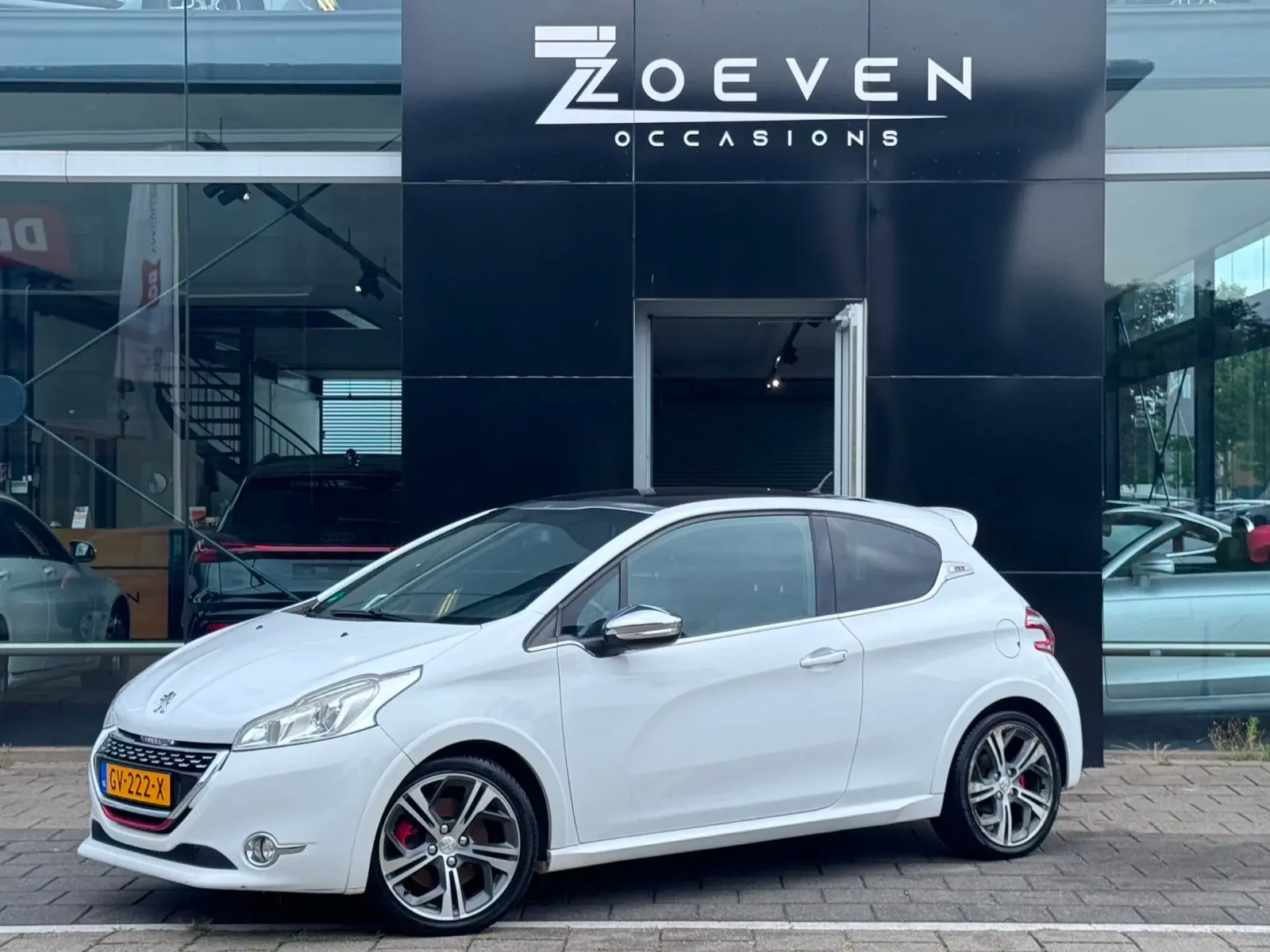 Peugeot 208 (2027) — foto 1