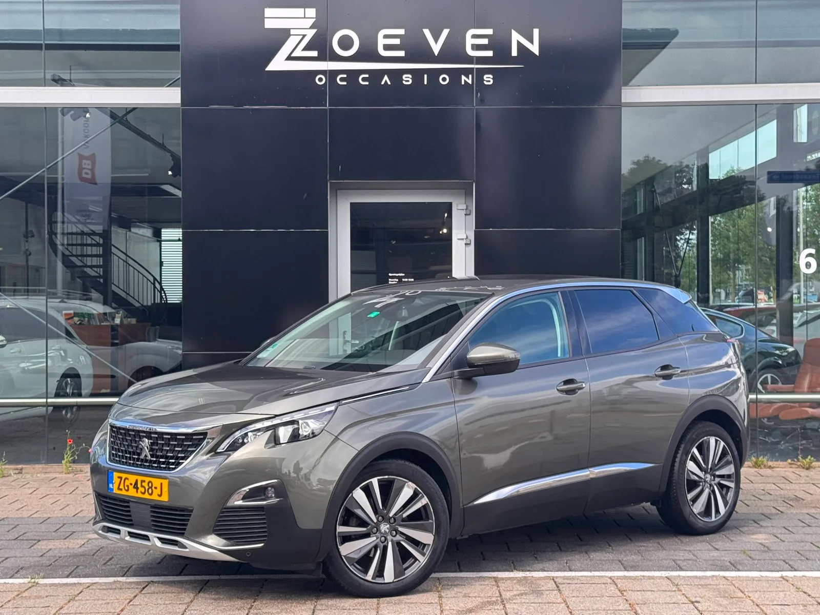 Peugeot 3008 (2019) — foto 1
