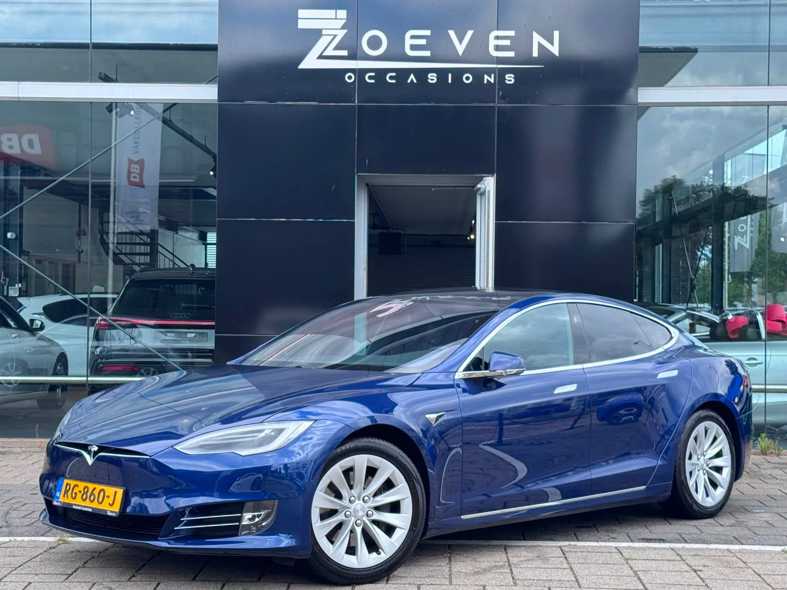 Tesla Model S (2017) — foto 1