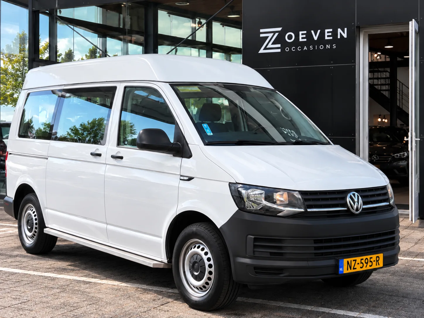 Volkswagen Transporter (2017) — foto 1