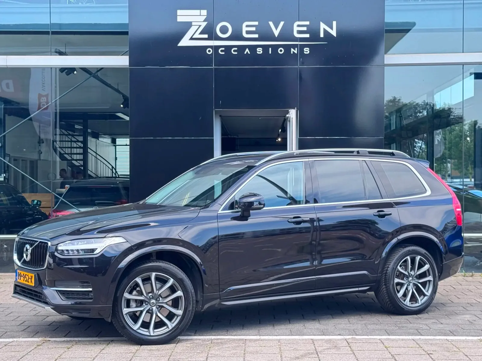 Volvo XC90 (2026) — foto 1