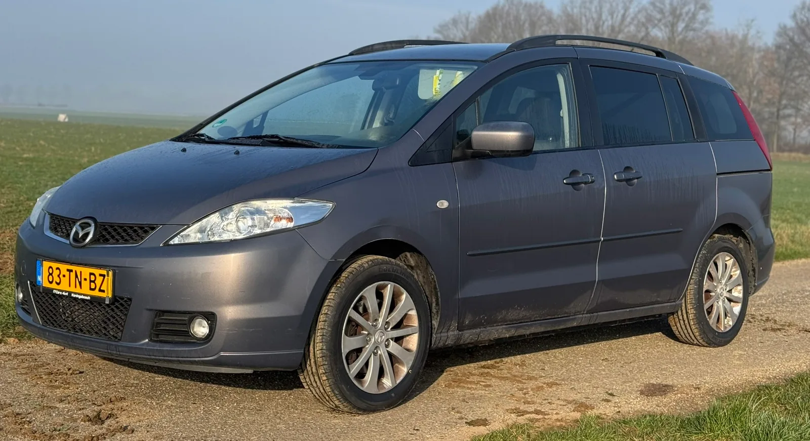Mazda 5 (2006) — foto 1