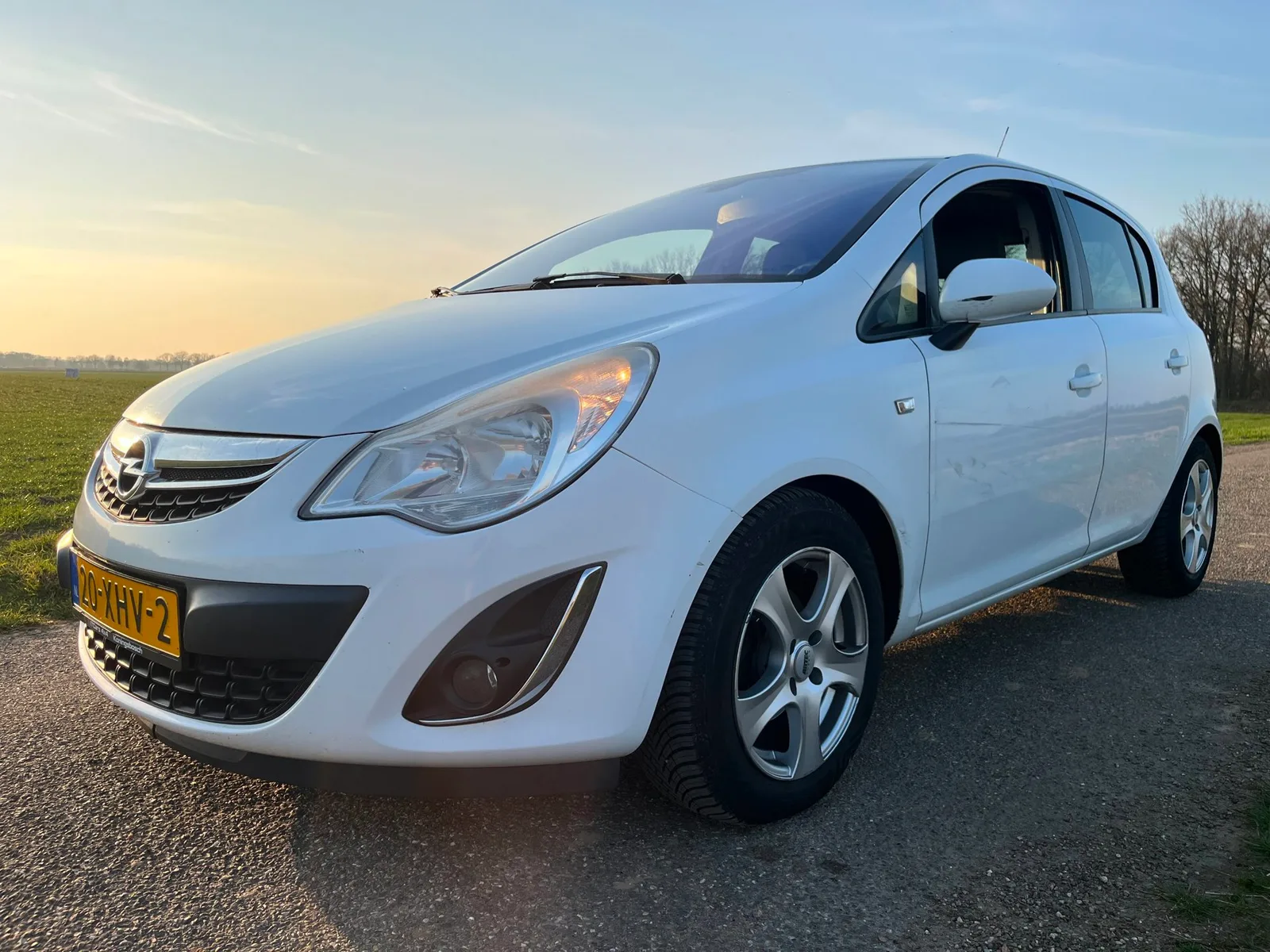 Opel Corsa (2012) — foto 1